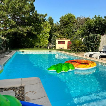 La Pitchoune : Gite Aux Pieds Des Alpilles Mouries Exterior photo