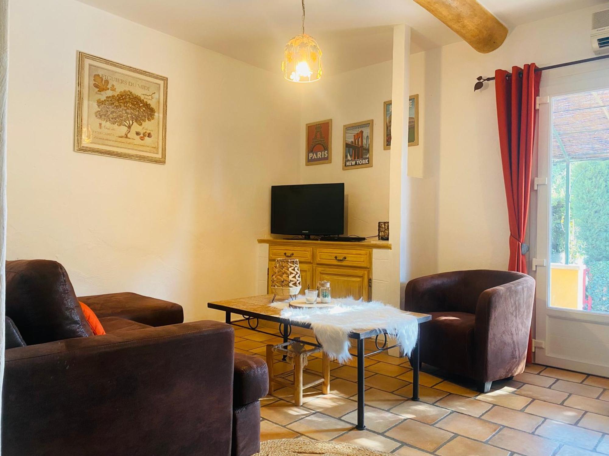 La Pitchoune : Gite Aux Pieds Des Alpilles Mouries Exterior photo