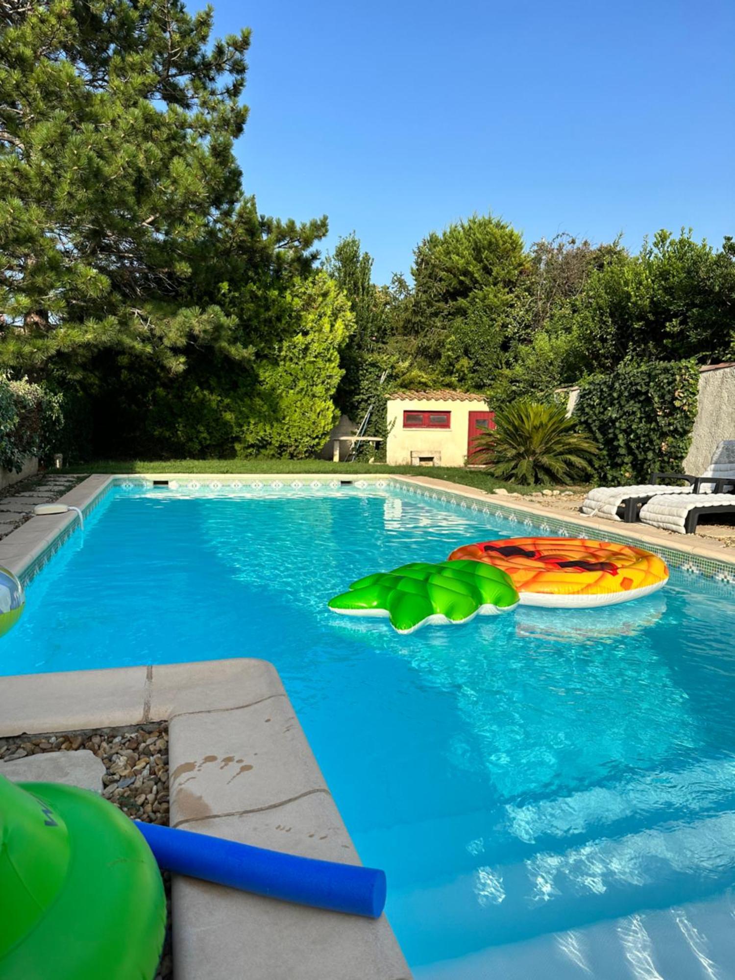 La Pitchoune : Gite Aux Pieds Des Alpilles Mouries Exterior photo